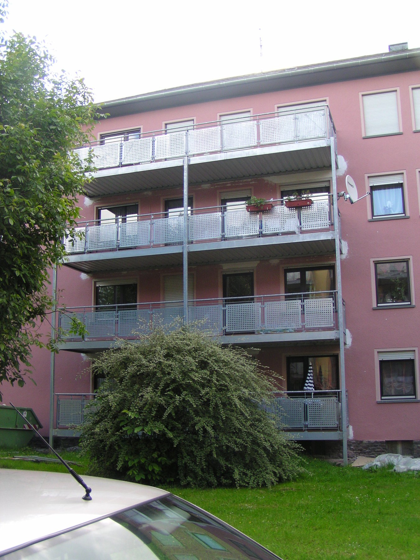 Balkonanlage am Mehrfamilienhaus